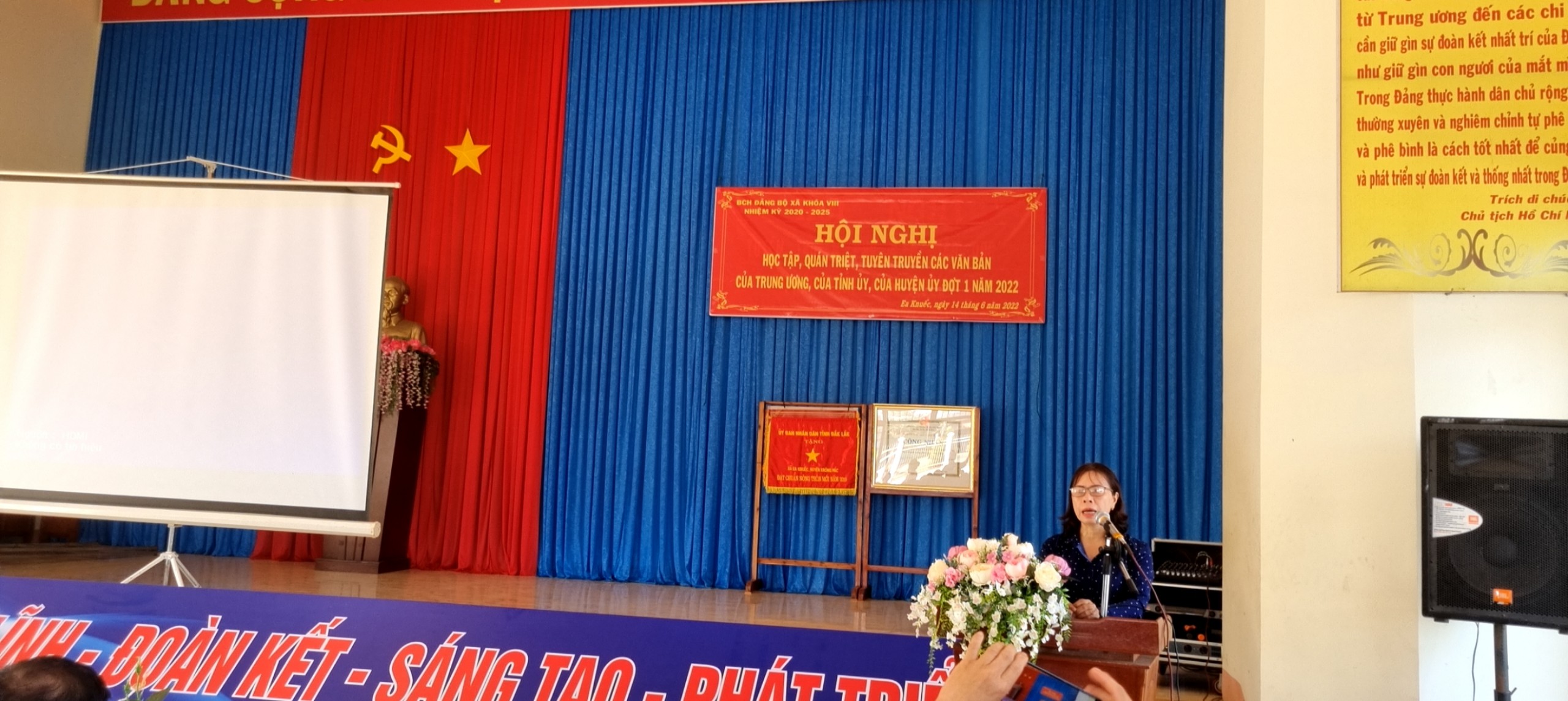 ĐẢNG ỦY XÃ EA KNUẾC TỔ CHỨC HỘI NGHỊ HỌC TẬP, PHỔ BIẾN, QUÁN TRIỆT, TUYÊN TRUYỀN CÁC VĂN BẢN CỦA TRUNG ƯƠNG, CỦA TỈNH VÀ CỦA HUYỆN ỦY KRÔNG PẮC ĐỢT 1 NĂM 2022.